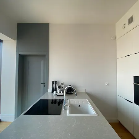 Hanza Tower 25 Vip-81m شقة